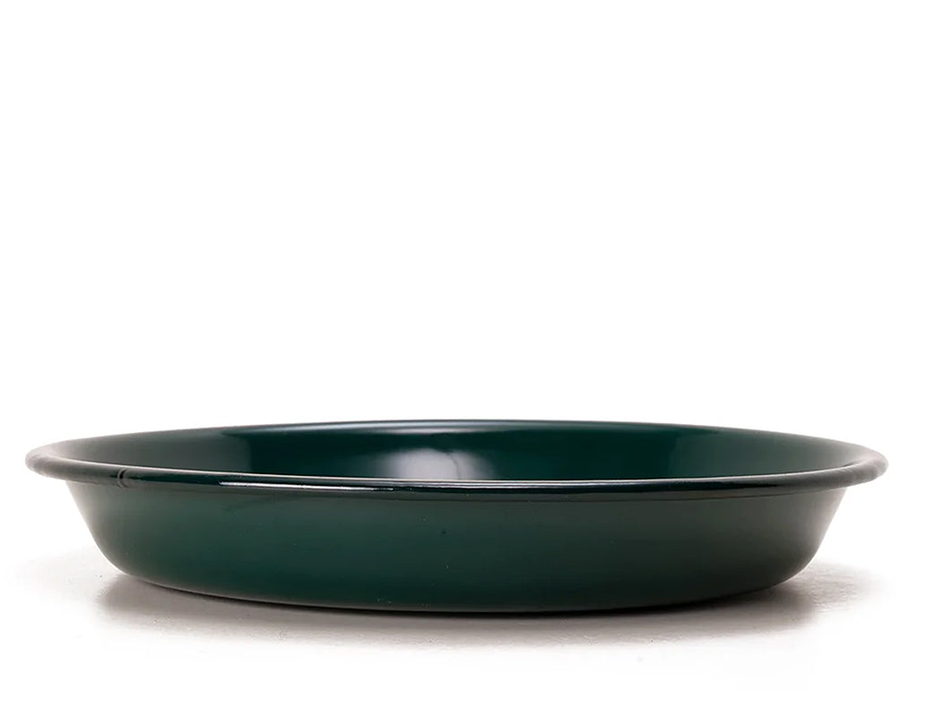 Plato hondo de peltre verde sin bordes