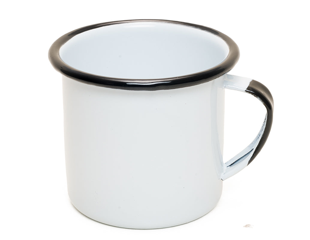 Taza de mesa de peltre blanco con borde negro